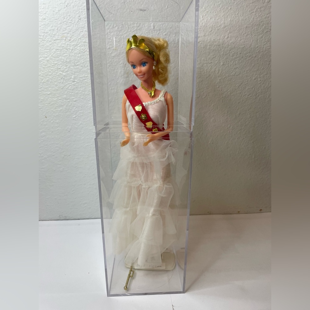 1979 Royal Barbie doll
